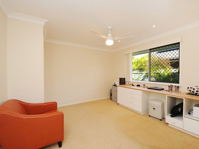 4 Olympic Lane, Pelican Waters QLD 4551