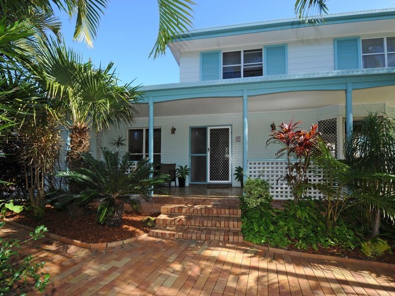 6 Jeffreys Court, Moffat Beach QLD 4551