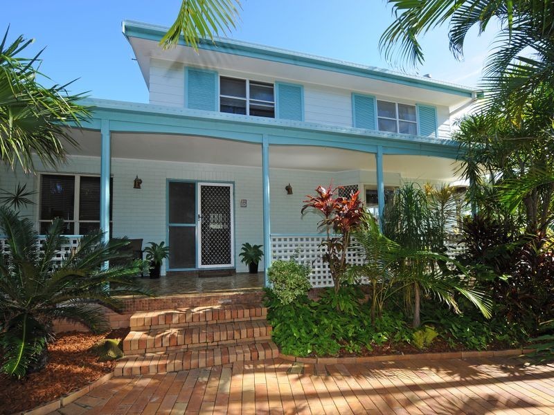 6 Jeffreys Court, Moffat Beach QLD 4551