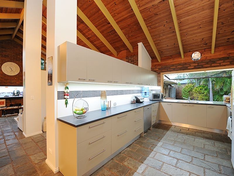 2 Thalan Court, Wurtulla QLD 4575