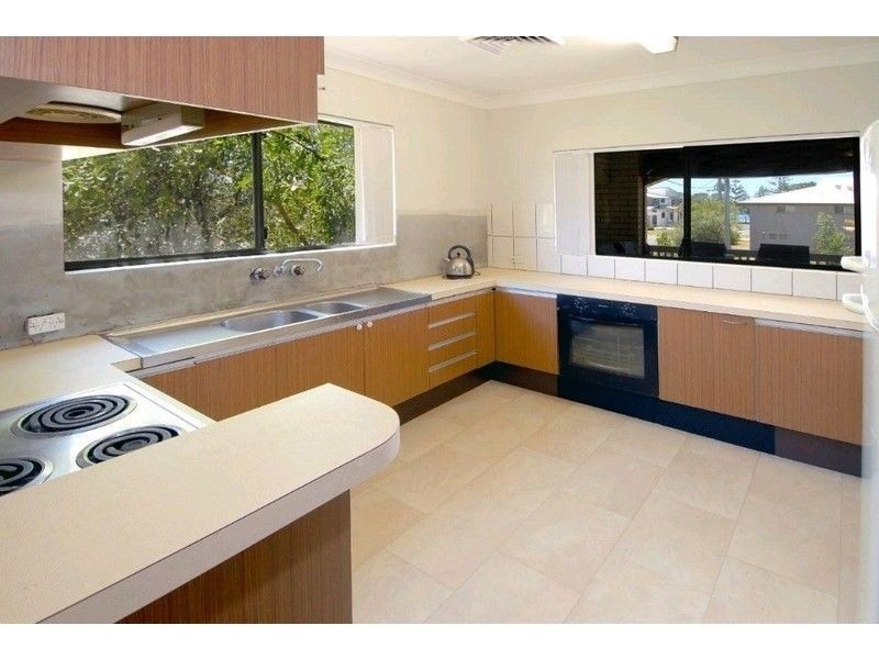 40 Anning Avenue, Golden Beach QLD 4551
