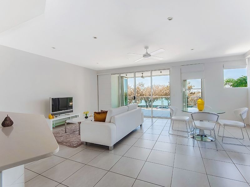 8/1 Golden Beach Esplanade, Golden Beach QLD 4551