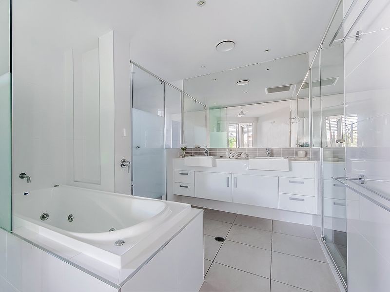 8/1 Golden Beach Esplanade, Golden Beach QLD 4551