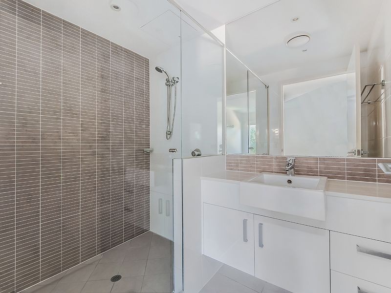 8/1 Golden Beach Esplanade, Golden Beach QLD 4551