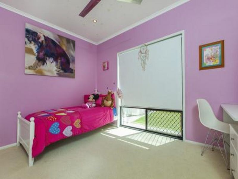 7 North Point Circuit, Pelican Waters QLD 4551