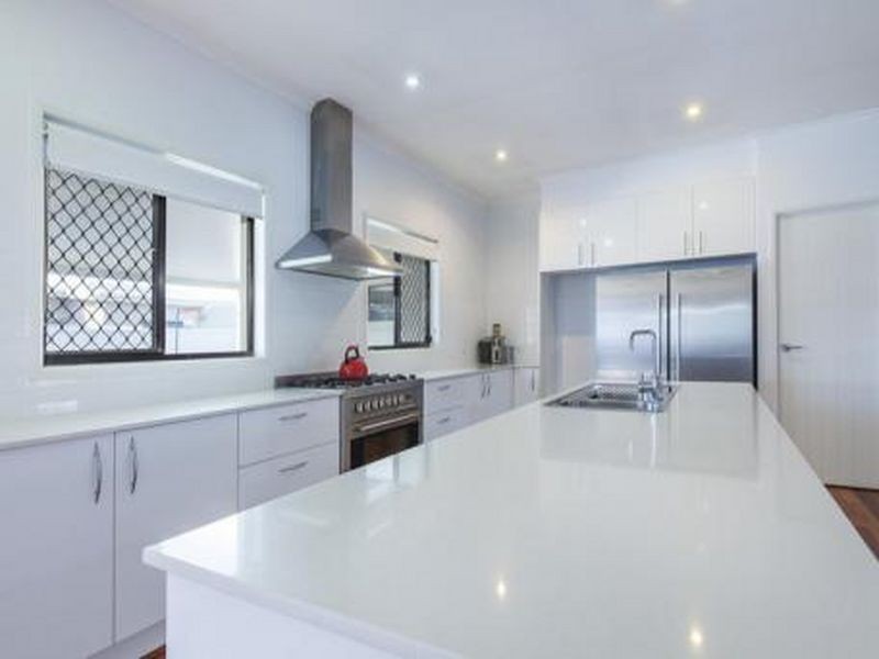 7 North Point Circuit, Pelican Waters QLD 4551