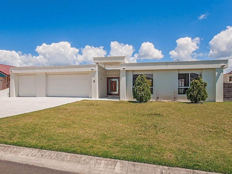 15 Wallaby Circuit, Pelican Waters QLD 4551