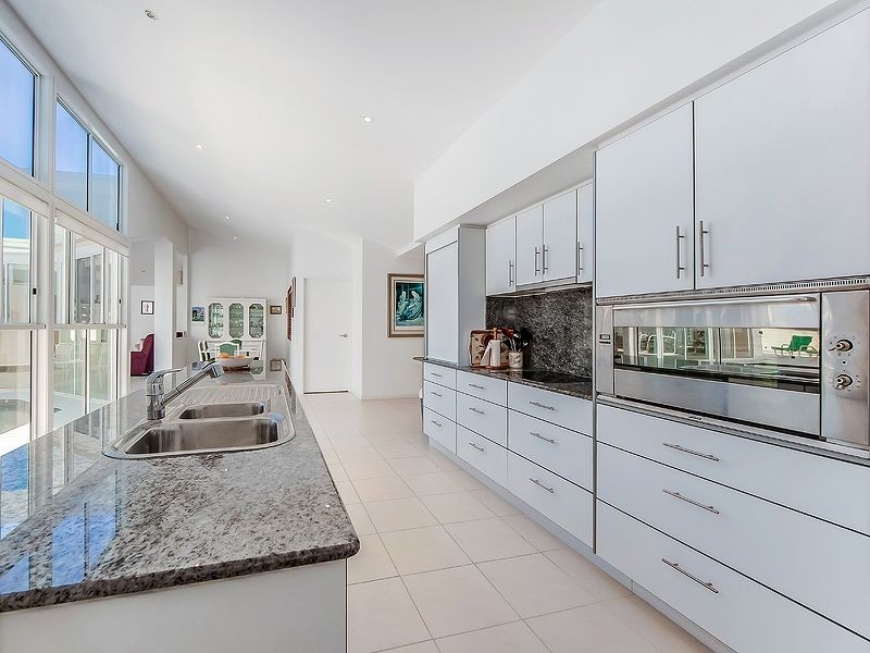 15 Wallaby Circuit, Pelican Waters QLD 4551