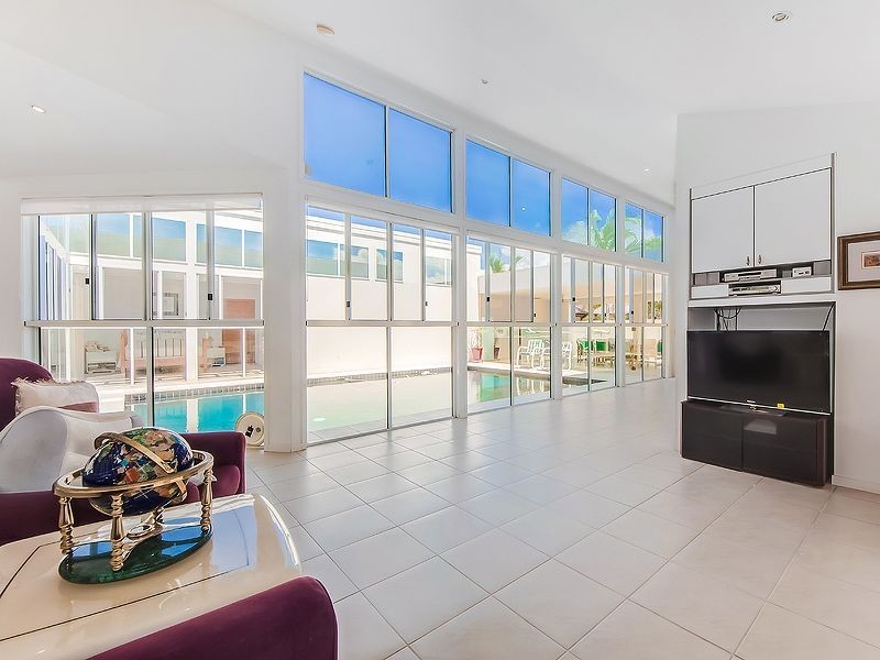 15 Wallaby Circuit, Pelican Waters QLD 4551