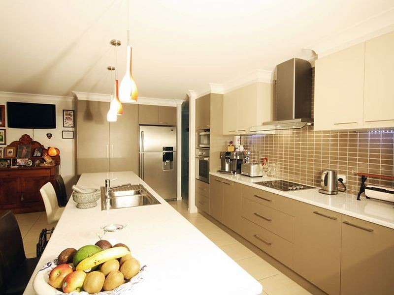 10 The Dales Crescent, Little Mountain QLD 4551