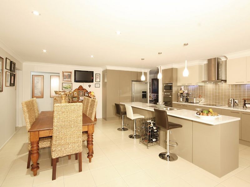 10 The Dales Crescent, Little Mountain QLD 4551