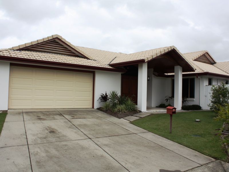 7 Dominica Place, Kawana Island QLD 4575