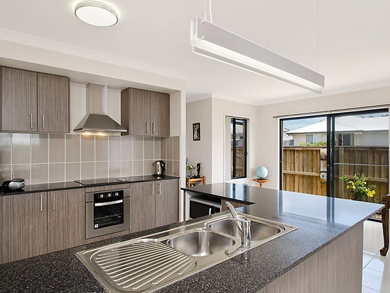 1 Forest View Way, Little Mountain QLD 4551