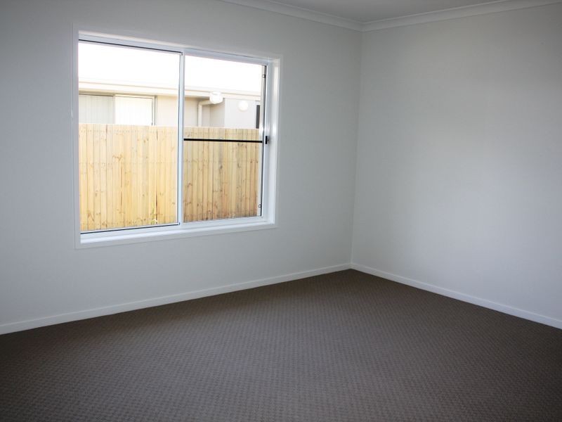 1 Creek View Place, Pelican Waters QLD 4551