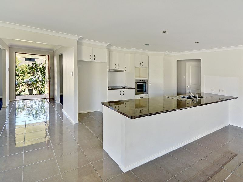 15 Forestview Way, Little Mountain QLD 4551