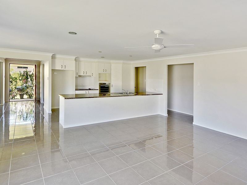 15 Forestview Way, Little Mountain QLD 4551