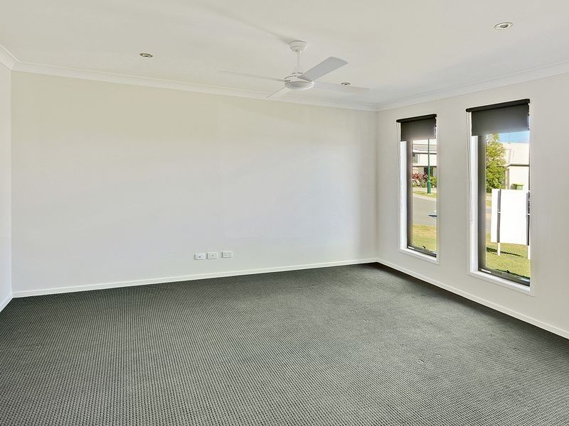 15 Forestview Way, Little Mountain QLD 4551