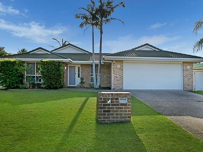 8 Edwardson Drive, Pelican Waters QLD 4551