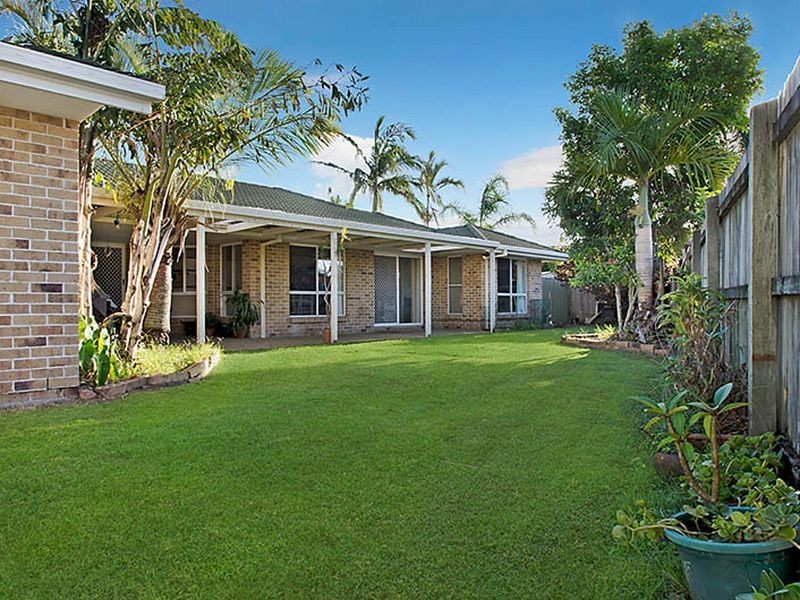 8 Edwardson Drive, Pelican Waters QLD 4551