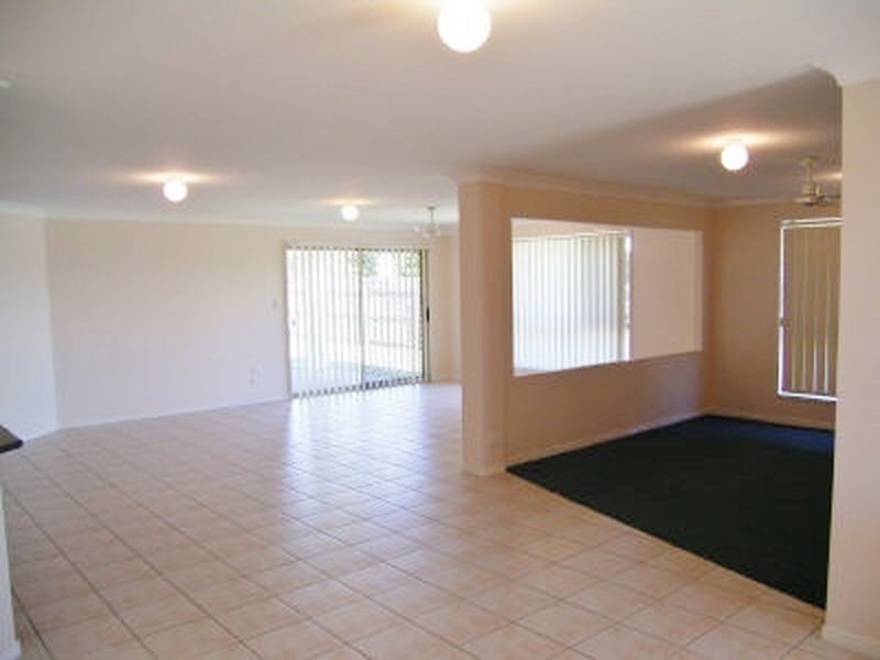 32 Lang Street, Pelican Waters QLD 4551