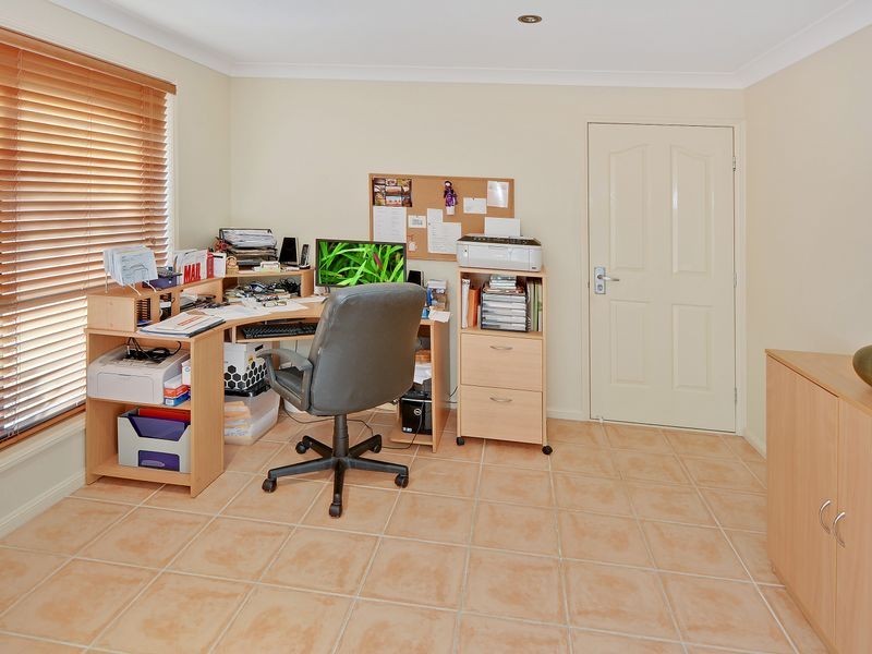 13 Somerset Lane, Little Mountain QLD 4551