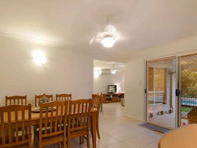 10 Highpark Crescent, Little Mountain QLD 4551