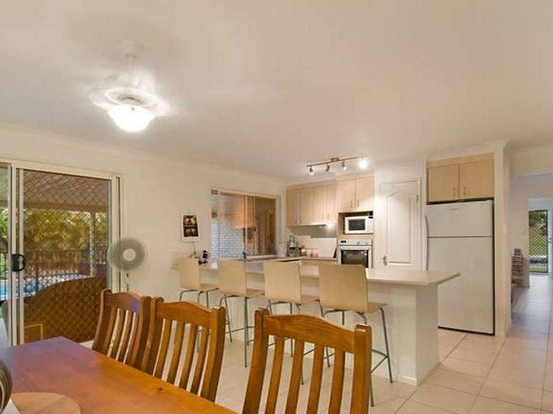 10 Highpark Crescent, Little Mountain QLD 4551