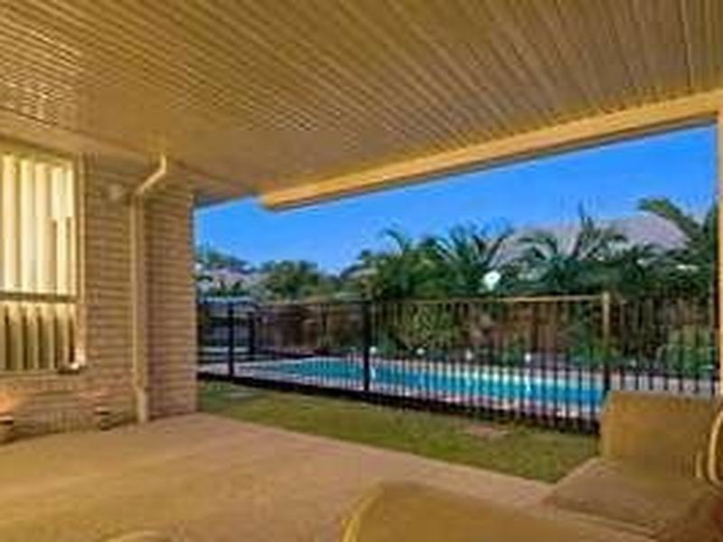 10 Highpark Crescent, Little Mountain QLD 4551