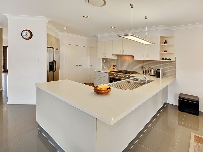 28 Woodgrove Boulevarde, Beerwah QLD 4519