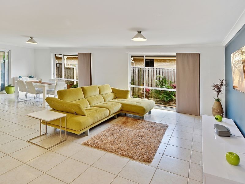 34 Alicia Circuit, Little Mountain QLD 4551