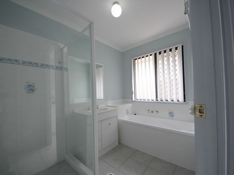 15 Dunbrody Street, Caloundra West QLD 4551