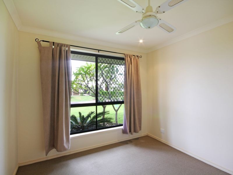 8 Malta Place, Kawana Island QLD 4575