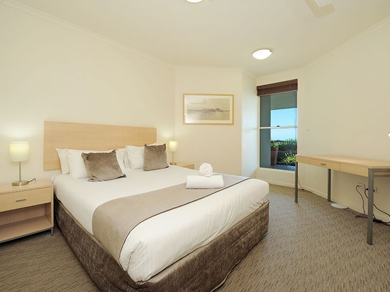 4100/36 Browning Boulevard, Battery Hill QLD 4551