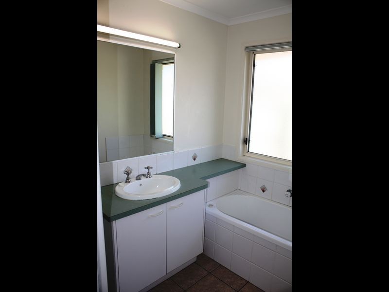 10 Traill Cres, Currimundi QLD 4551