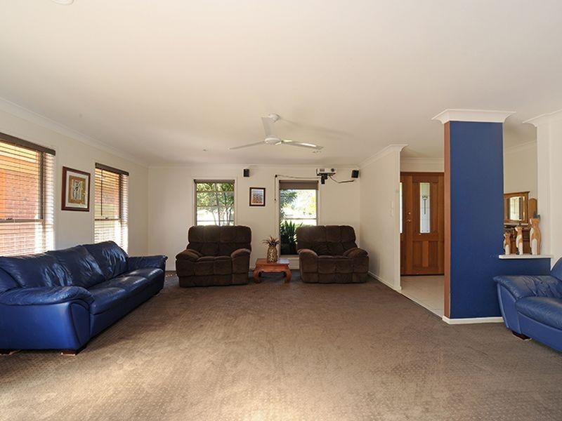 49 Casuarina Drive, Little Mountain QLD 4551