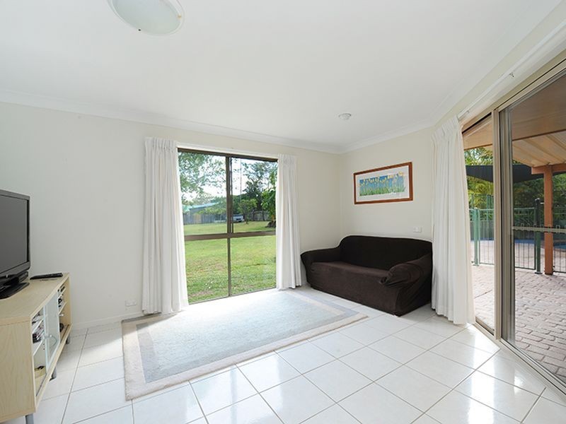 49 Casuarina Drive, Little Mountain QLD 4551