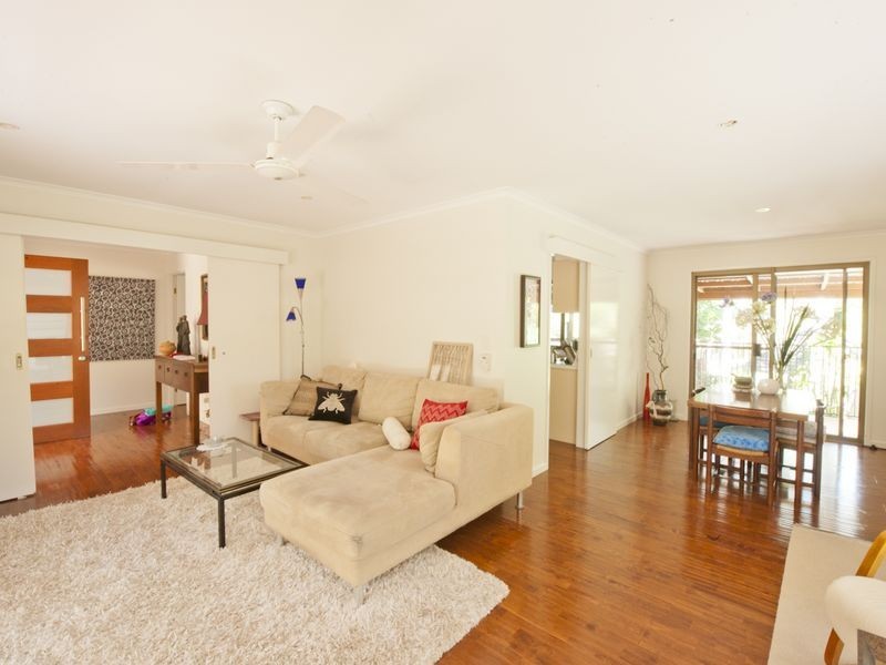 5 Tallowood Close, Little Mountain QLD 4551