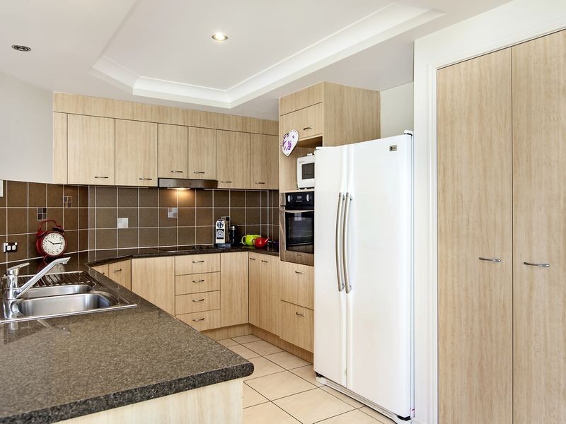 8 Sydney Avenue, Pelican Waters QLD 4551