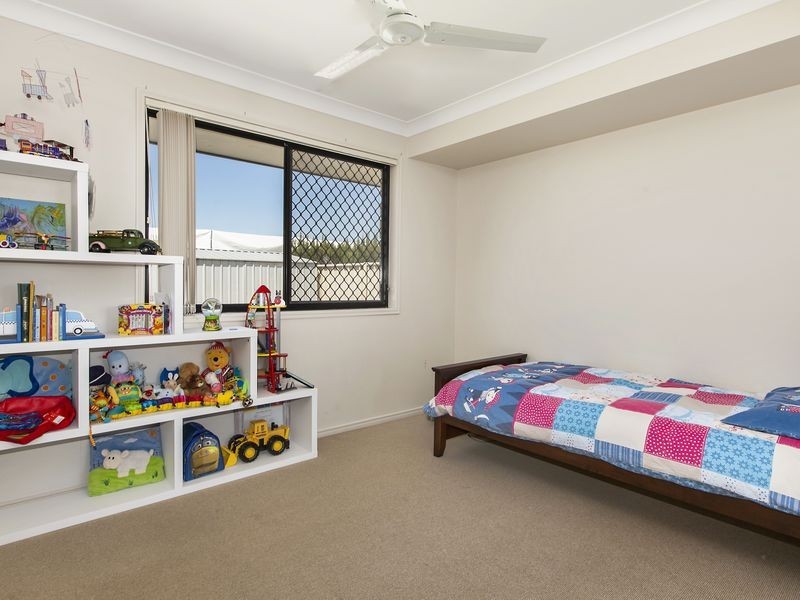 8 Sydney Avenue, Pelican Waters QLD 4551