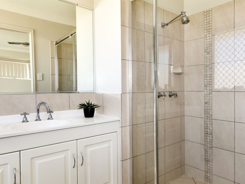 8 Sydney Avenue, Pelican Waters QLD 4551