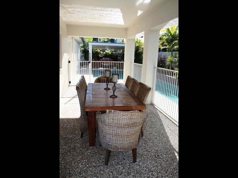 8 Jersey Place, Kawana Island QLD 4575