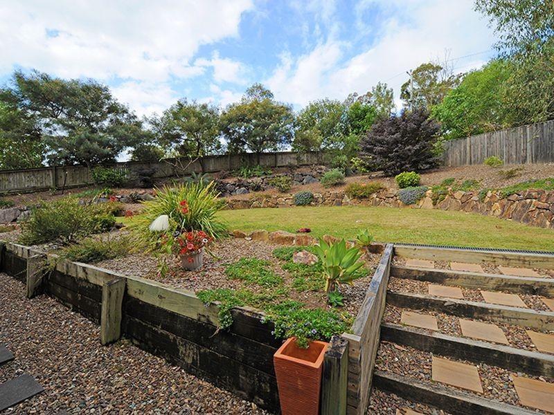 1 Wattlefield Road, Little Mountain QLD 4551