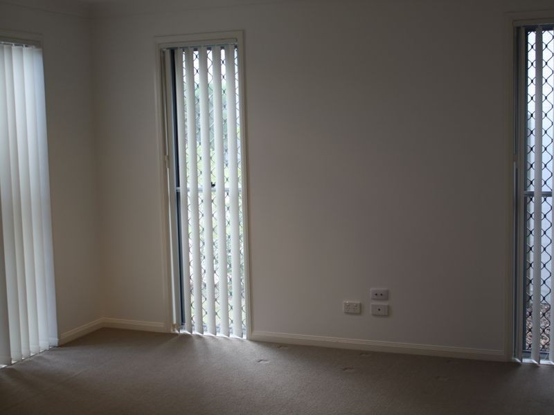 119 Grand Parade, Kawana Island QLD 4575