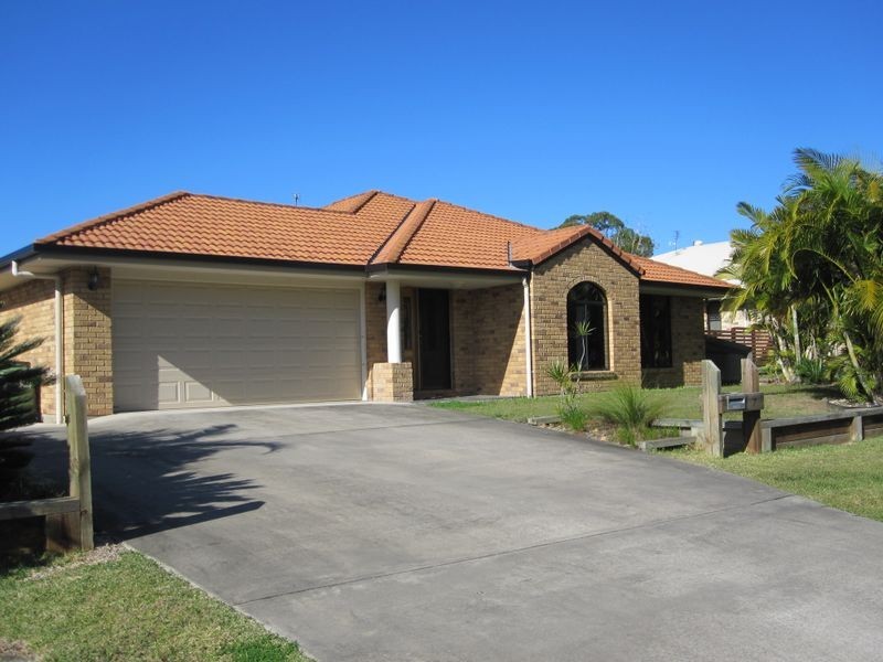 7 Ivadale Boulevard, Little Mountain QLD 4551