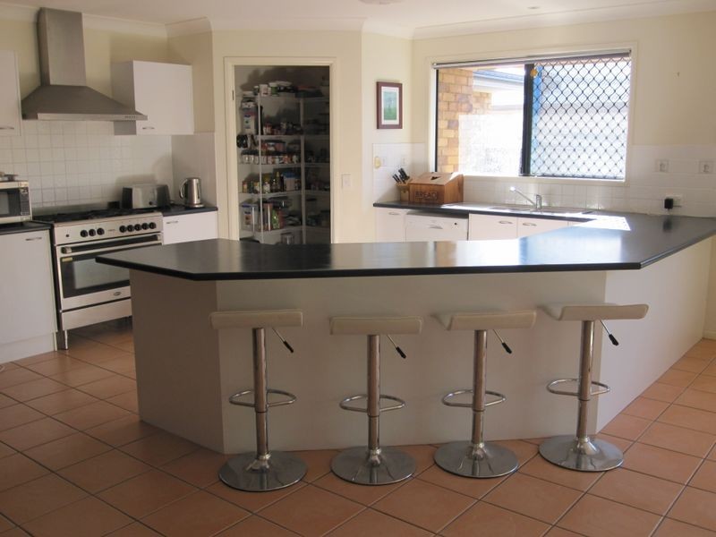 7 Ivadale Boulevard, Little Mountain QLD 4551