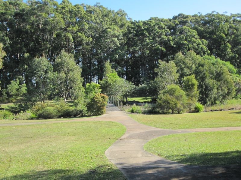 7 Ivadale Boulevard, Little Mountain QLD 4551