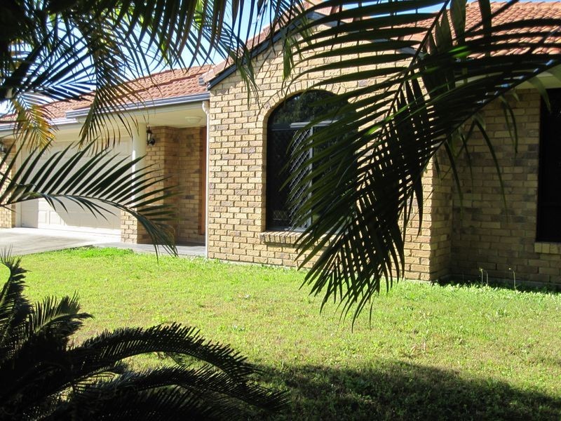 7 Ivadale Boulevard, Little Mountain QLD 4551