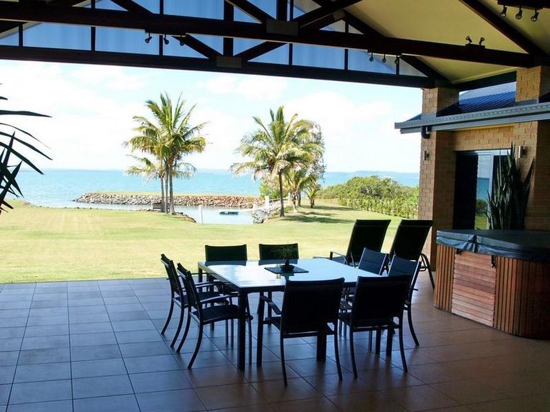 27 Pelican Avenue, Hervey Bay QLD 4655