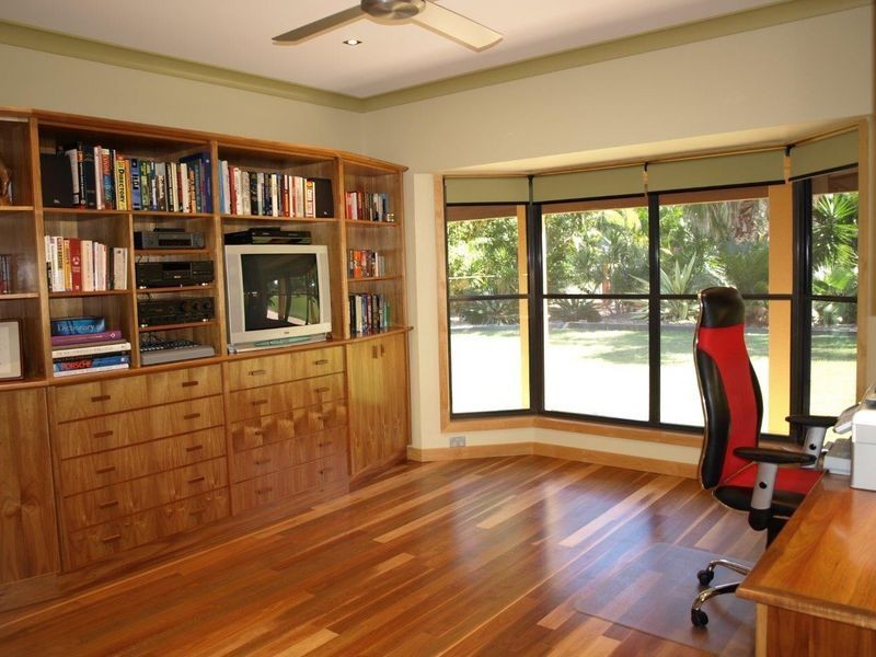 27 Pelican Avenue, Hervey Bay QLD 4655