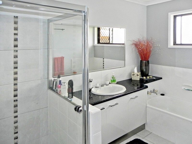 2/20 Hodgens Street, Caloundra QLD 4551